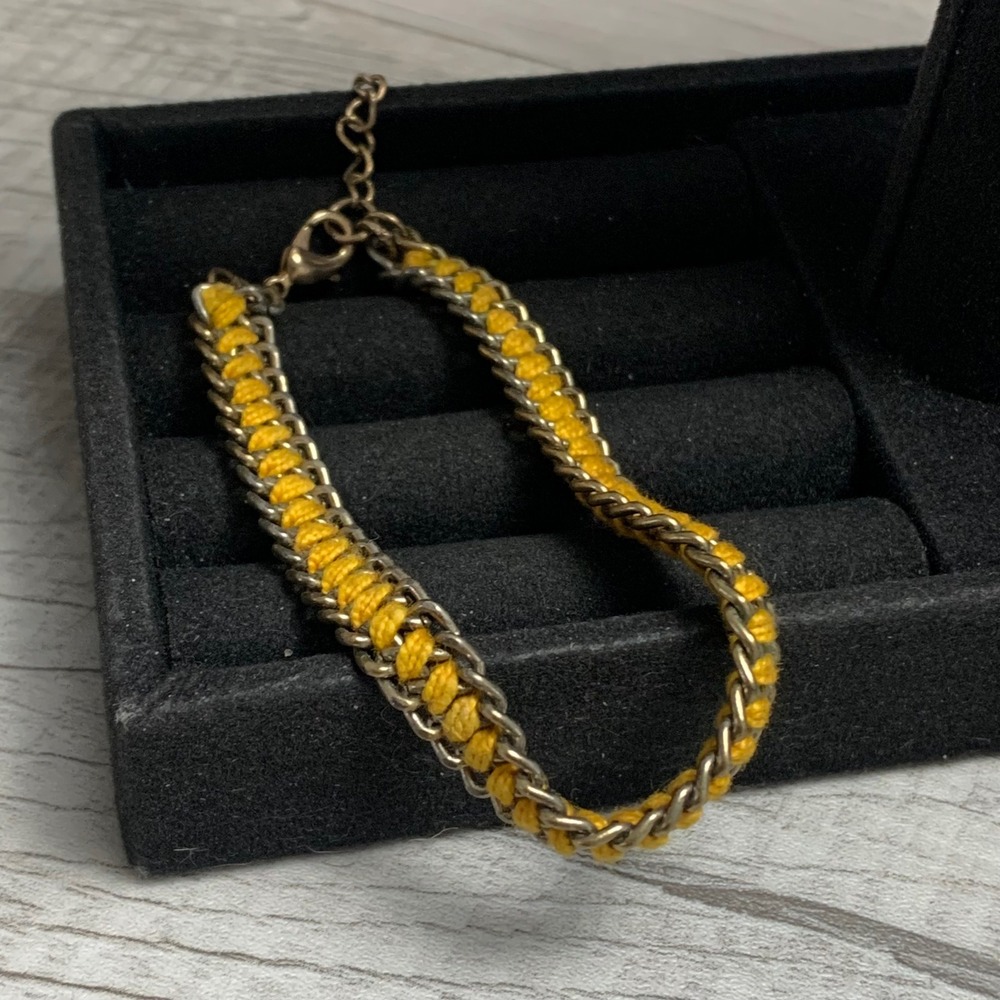 Yellow Woven Curb Chain Bracelet Gold Tone Lobster Clasp Adjustable Boho 5237